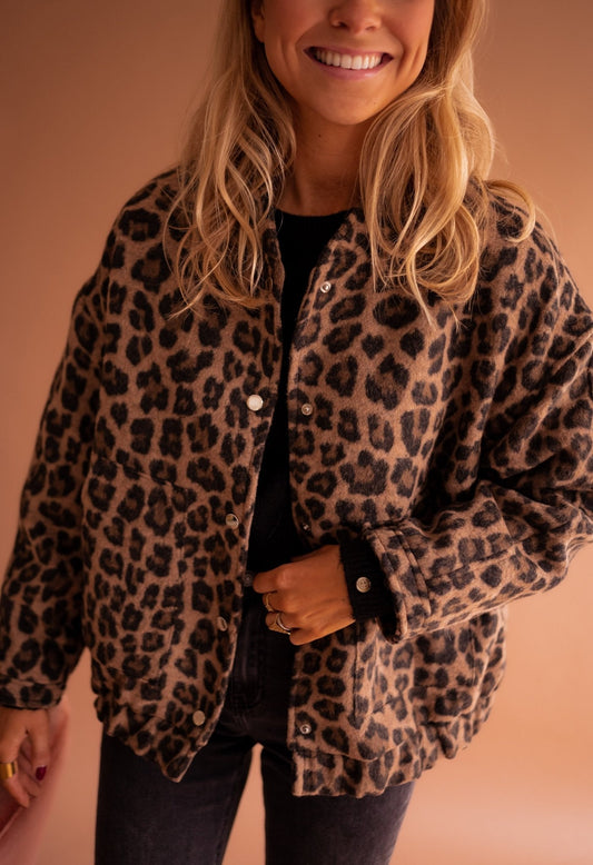 Charlene™ | Trendig Jacka med Stilren Look